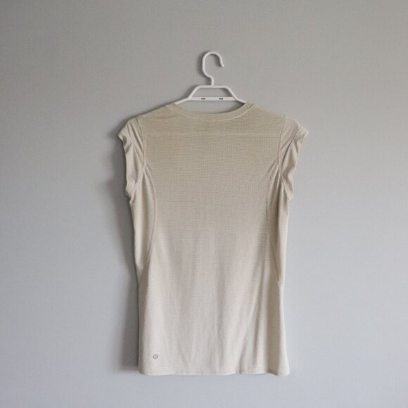 Lululemon Women's Striped Sz 6 Pedal To The Medal Slim Active Stretch T-Shirt - Picture 3 of 9